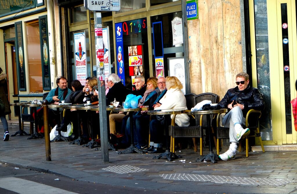 Paris travel tips: Enjoy a relaxing cafe